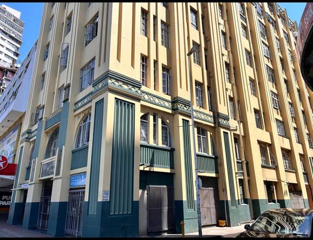 1 BEDROOM APARTMENT FOR SALE IN ESPLANADE